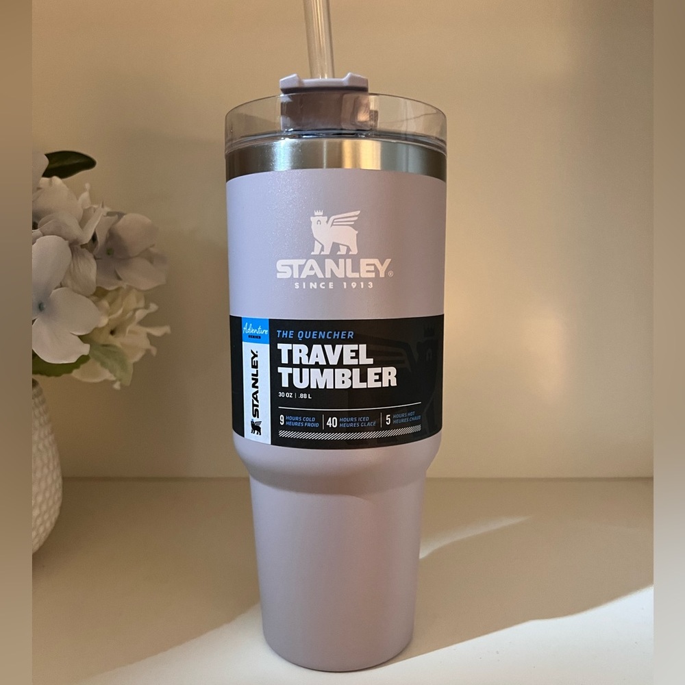 NWT Stanley 30oz Stainless‎ Steel Adventure Quencher Abalone